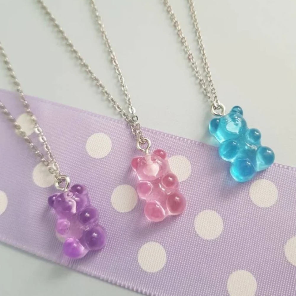 3 necklaces 🩵🩷💜